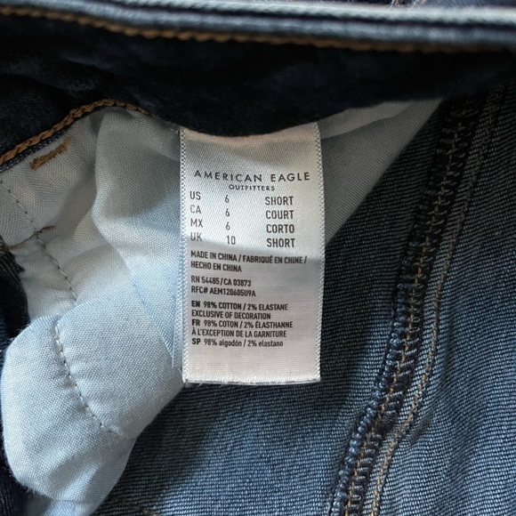 american eagle size 6 short ripped jeans - Picture 6 of 6